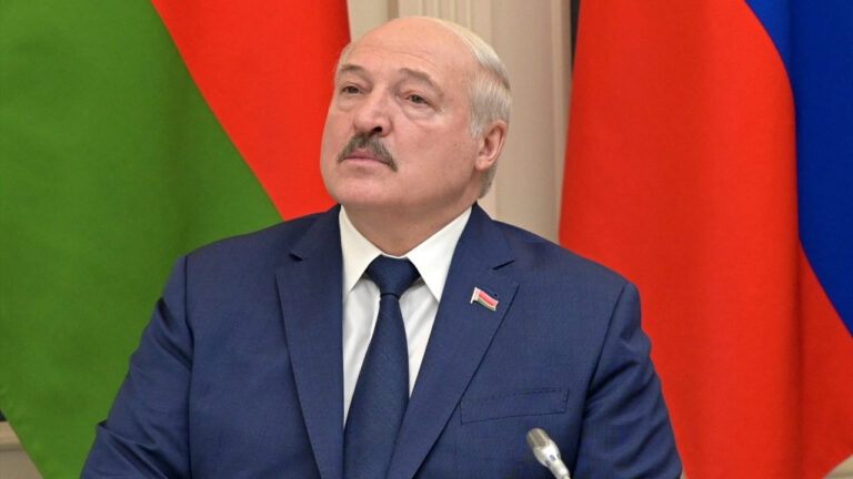 belarus-devlet-baskani-lukasenko-yuzde-86-oyla-yeniden-secildi-Cwqrtqks.jpg