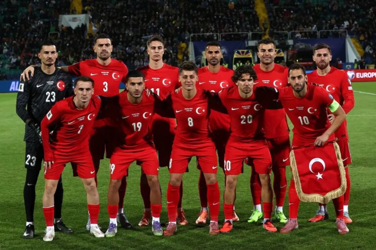 a milli takimimiz tarihte bir ilki basardi yhJ73Re7.jpg