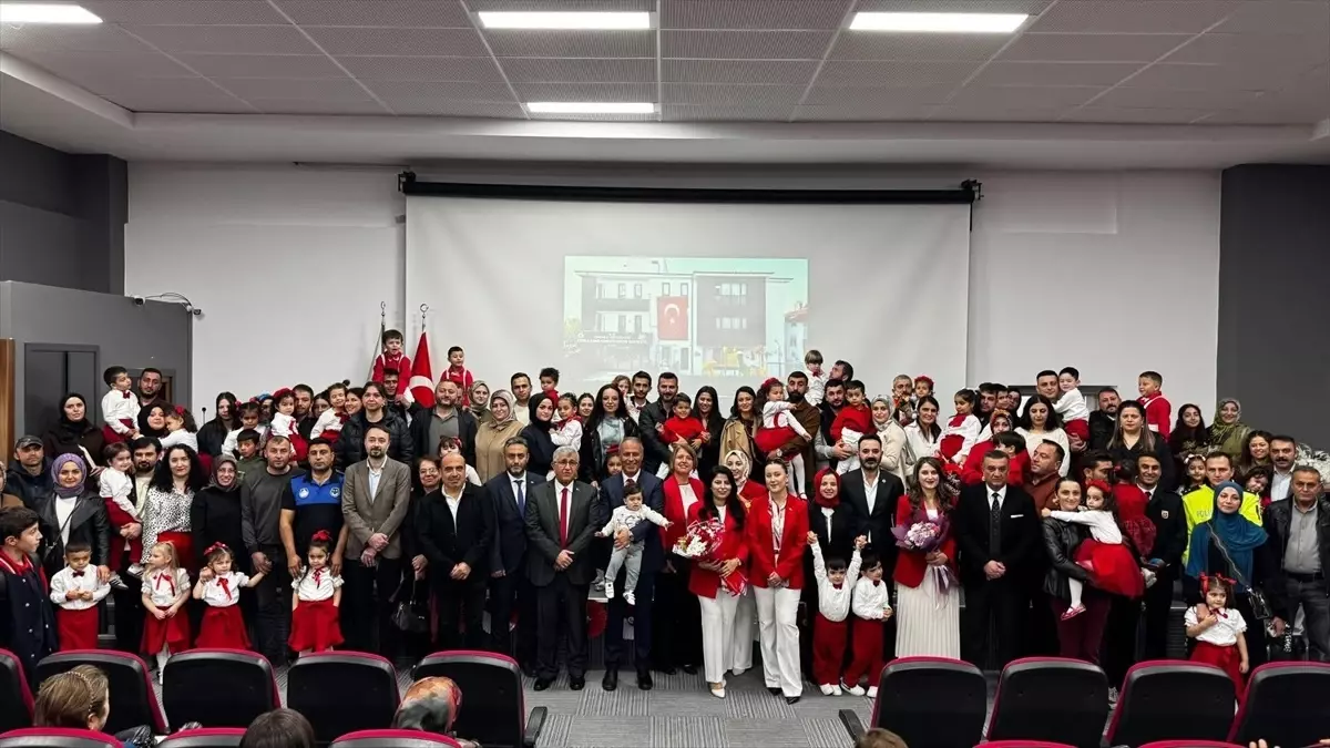 cerkeste cumhuriyet bayrami coskusu pUz7H2wQ.jpg