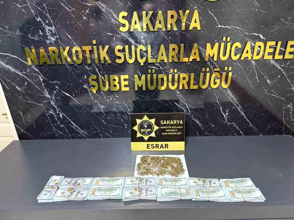 fatihteki kuyumcu soygununda 130 bin dolar sakaryada bulundu PhceNhNd.jpg