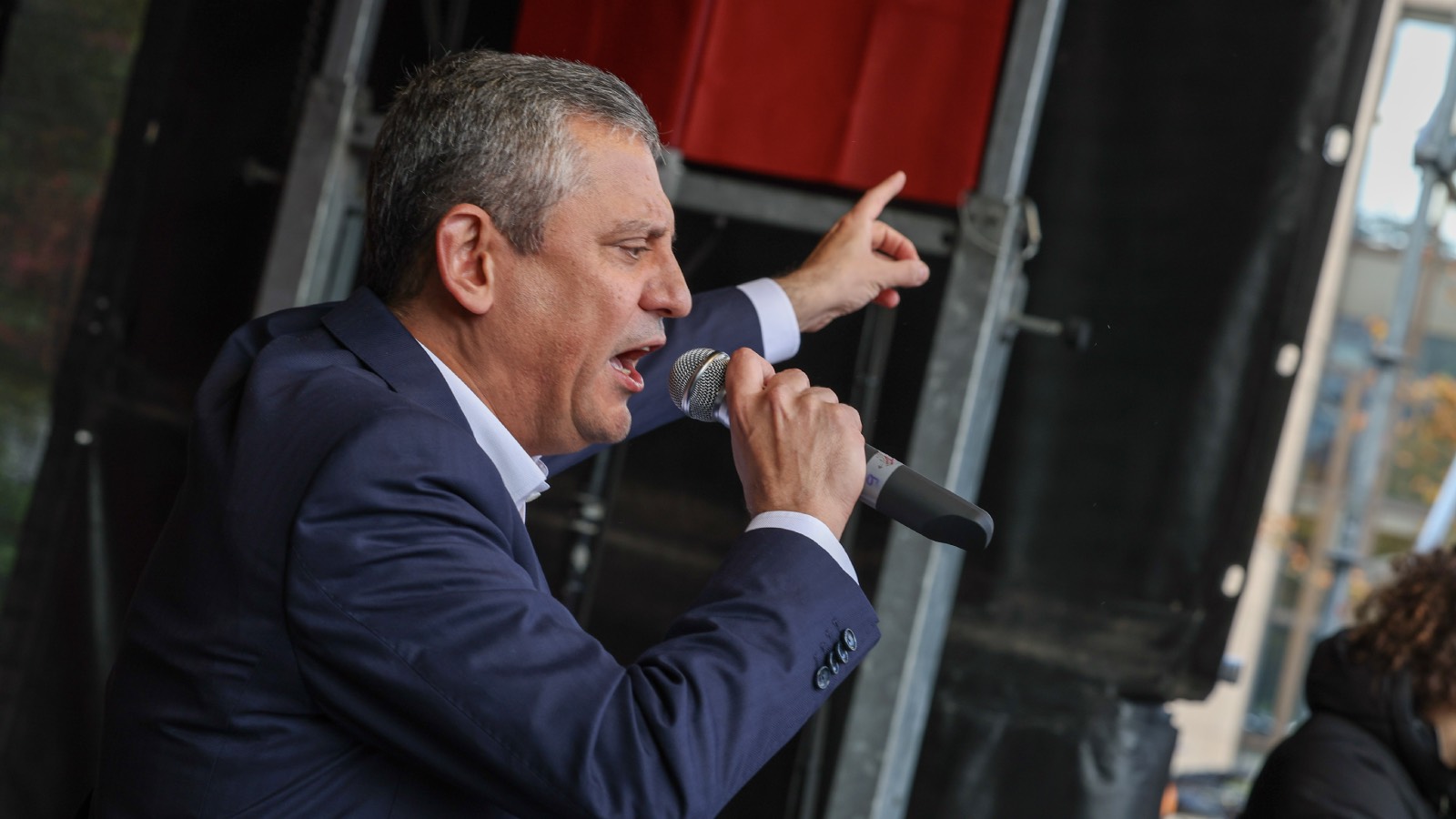 ozelden chp 39 ankara olagan il kongresine mesaj baskilar bizi yildirmayacak milletin istikbalini ve gelecegini milletin azim ve kararliligi kurtaracak KepZjnHm.jpg