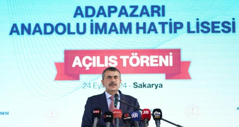 bakan-tekin-talep-oldugu-surece-imam-hatip-acmaya-devam-edecegiz-eajtvBl3